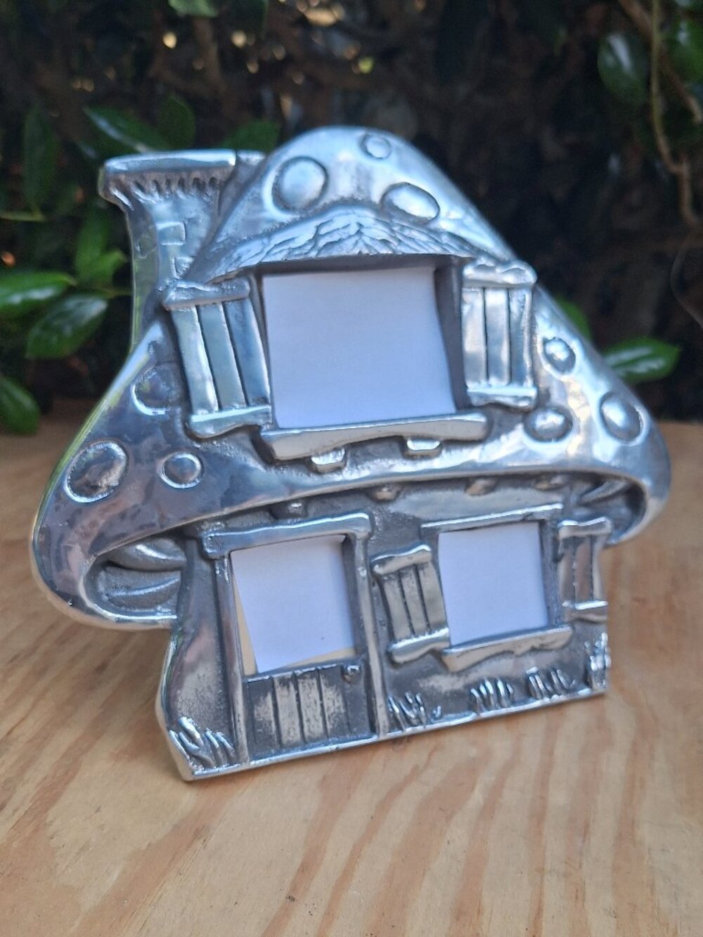 Metal Mushroom Frame Table Top Display 3 Pictures Gift Thick Heavy Kickstand